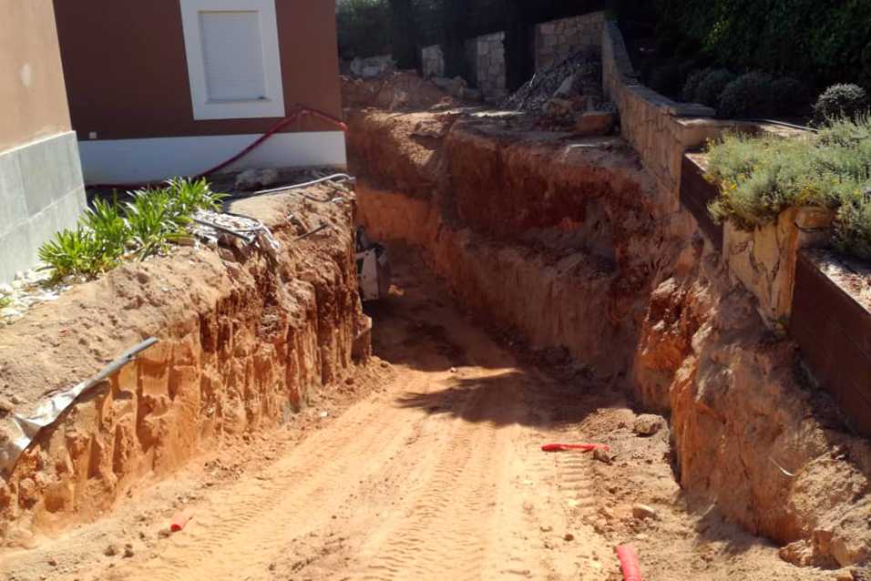 Portal da Pedra escavações