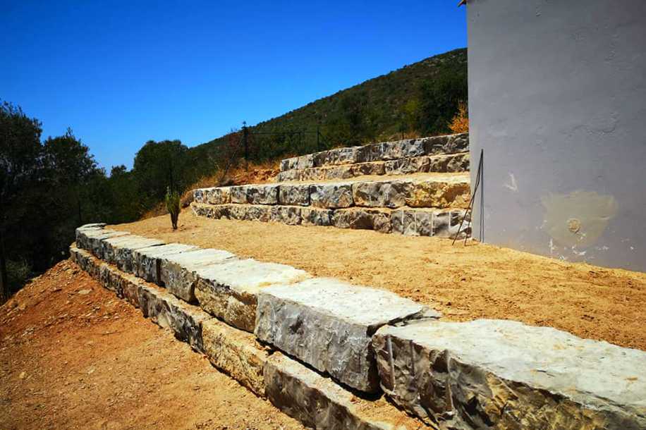 Portal da Pedra muros de pedra