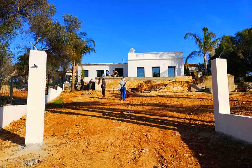 Portal da Pedra obras de exterior