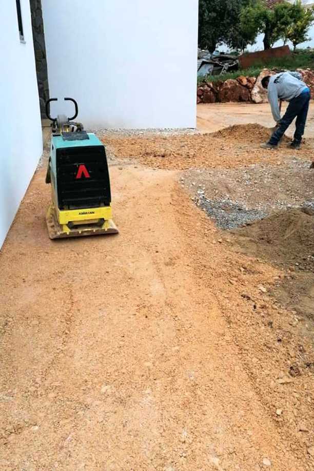 Portal da Pedra obras de exterior