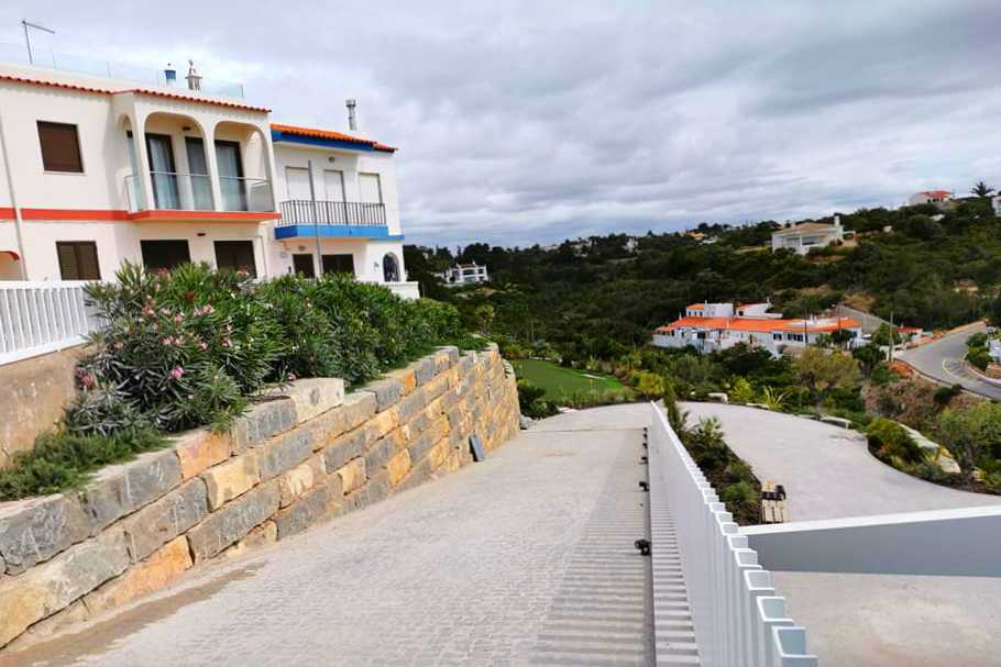 Portal da Pedra obras de exterior