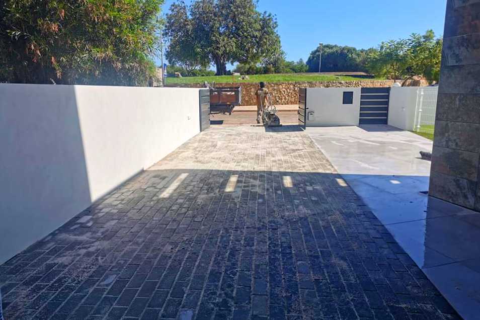 Portal da Pedra obras de exterior